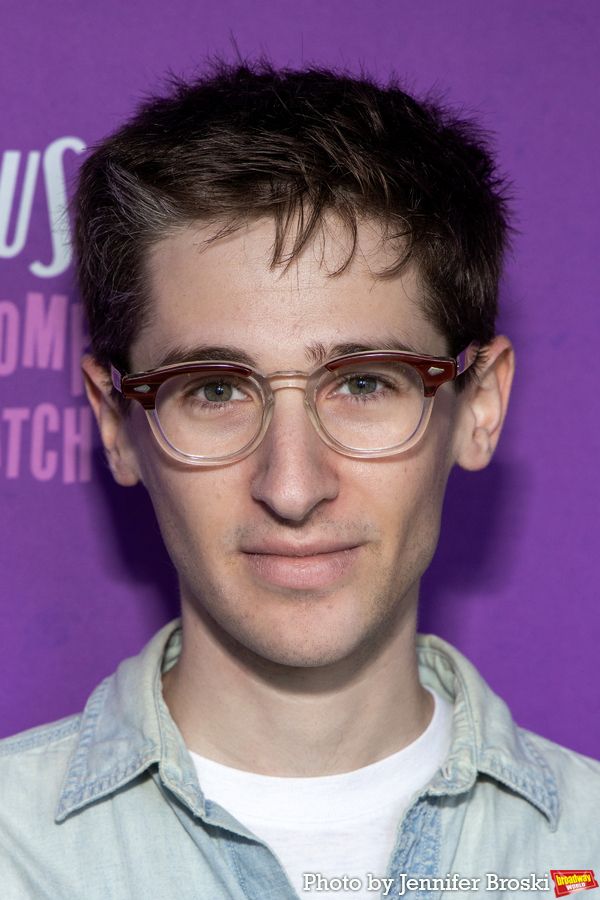 Noah Robbins Photo