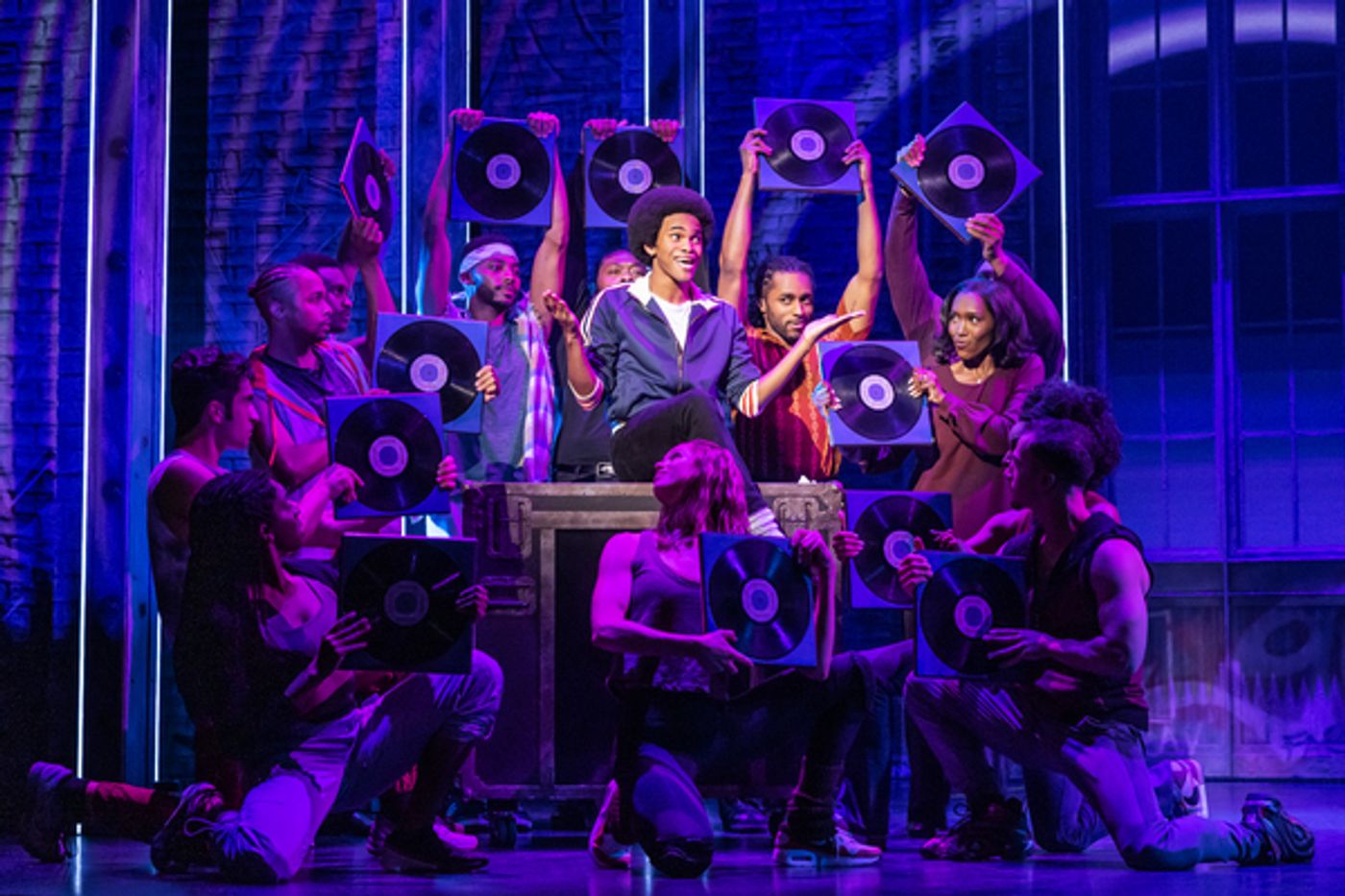 Photos & Video: First Look at the National Tour of MJ  Image