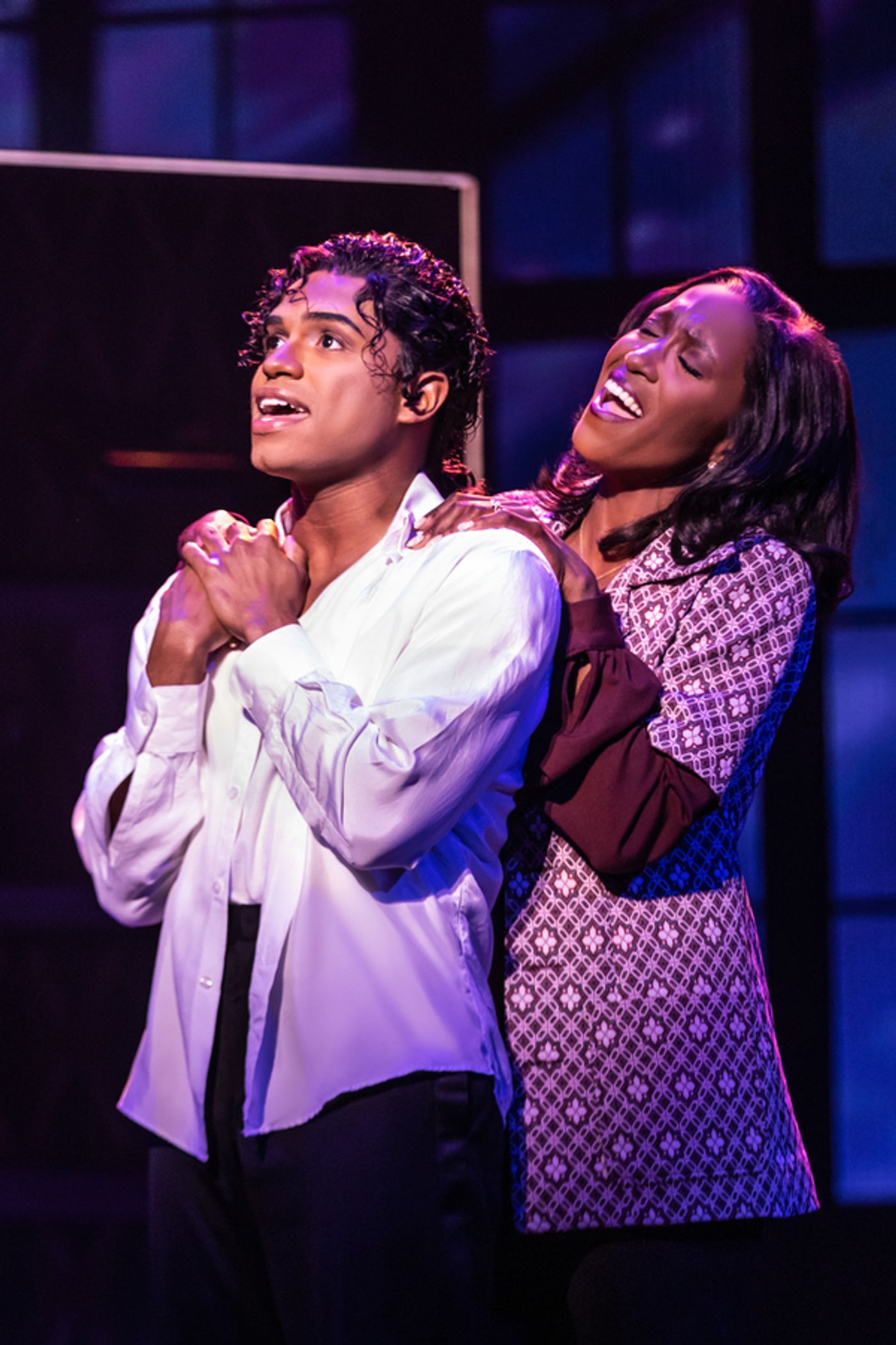 Photos & Video: First Look at the National Tour of MJ  Image