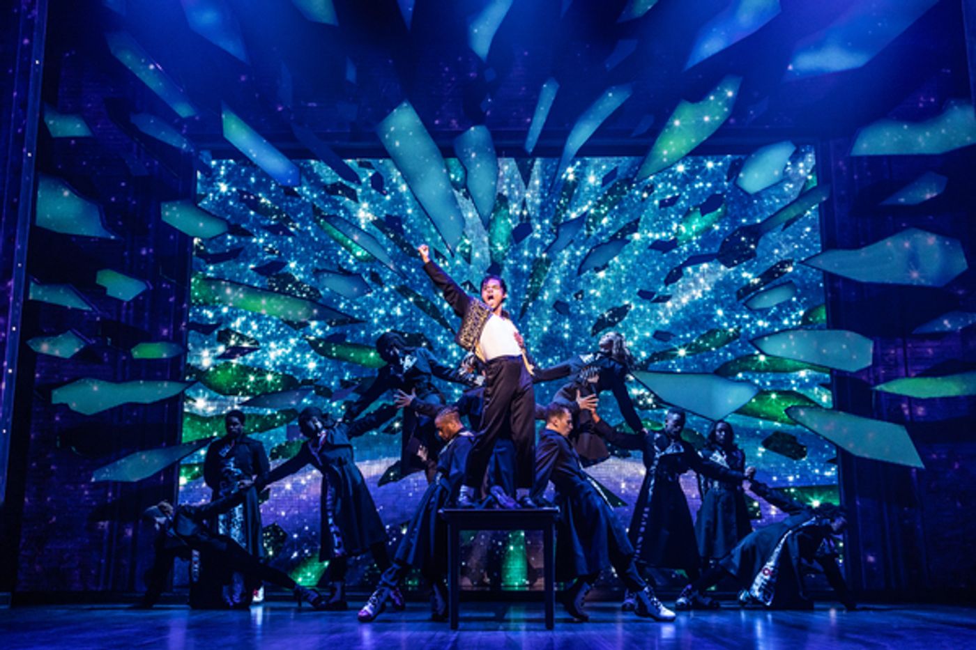 Photos & Video: First Look at the National Tour of MJ  Image