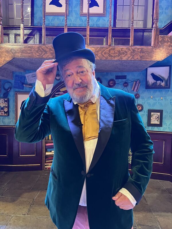 Photos: Stephen Fry Appears as the Narrator in BLEAK EXPECTATIONS  Image