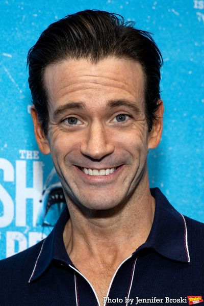 Colin Donnell Photo