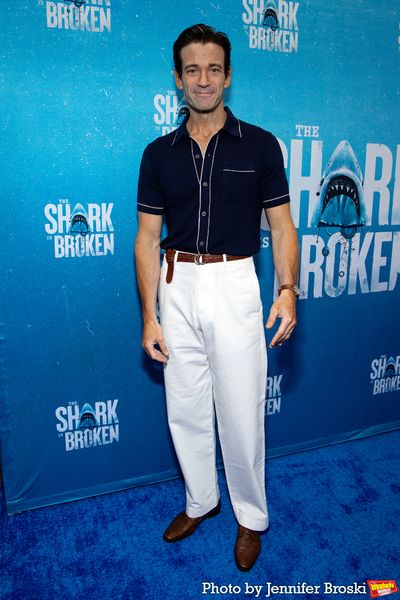 Colin Donnell Photo
