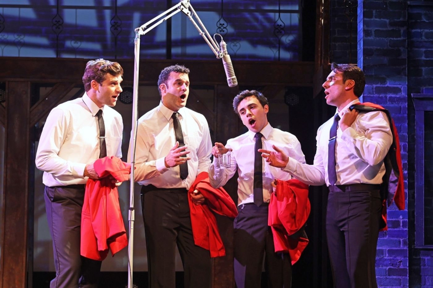 Review: Don't Take Your Eyes Off Of JERSEY BOYS Long Island Premiere At The Gateway Playhouse  Image