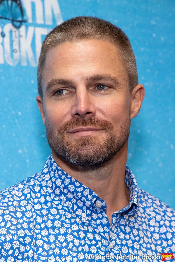 Stephen Amell Photo