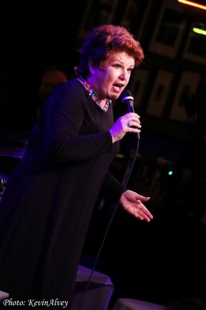 Klea Blackhurst Photo