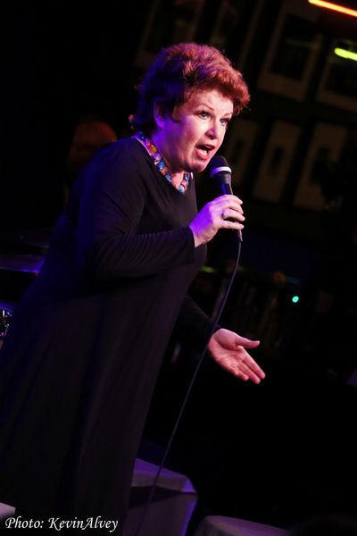 Klea Blackhurst Photo