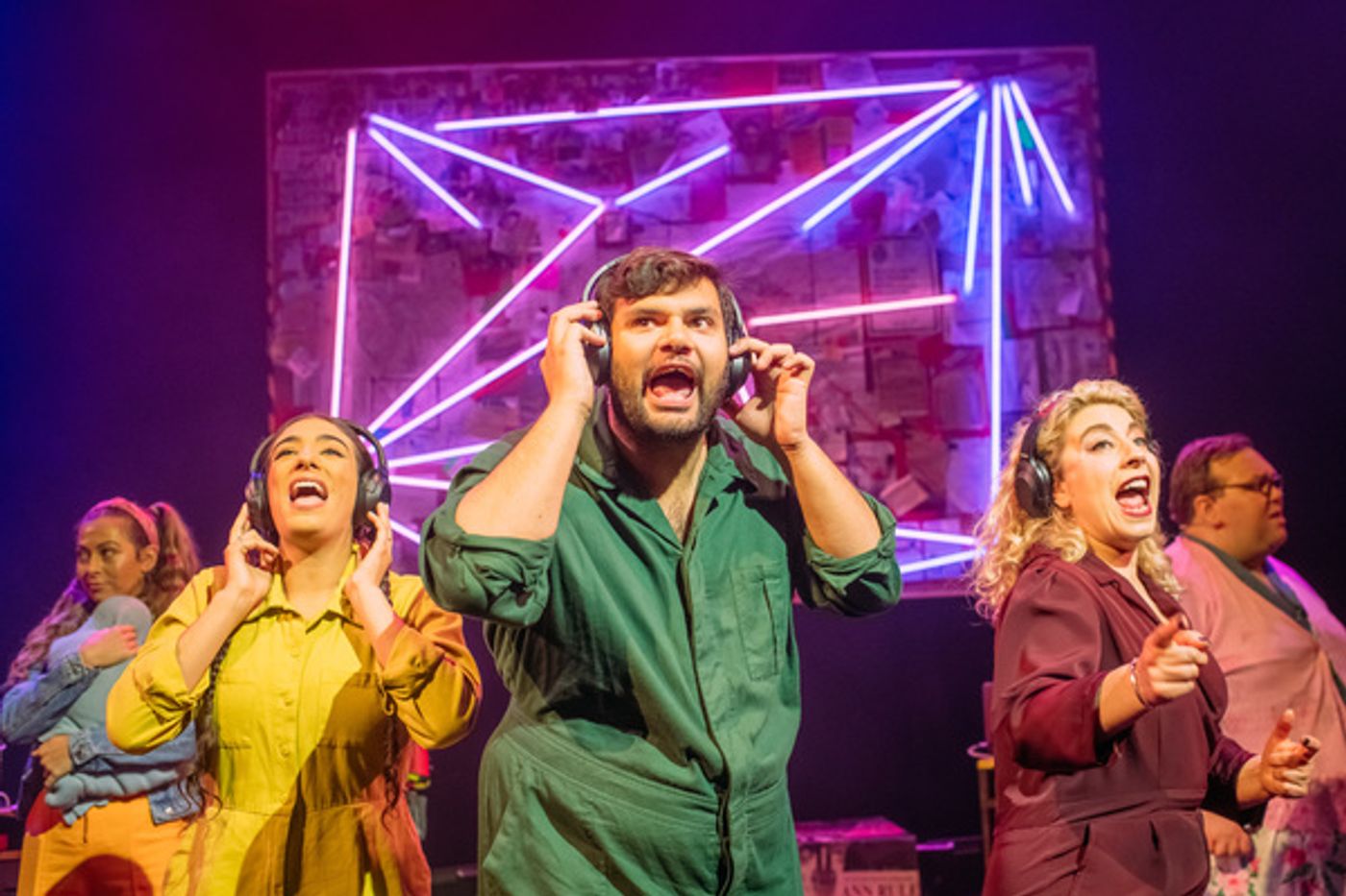 Photos: First Look at KATHY AND STELLA SOLVE A MURDER! at Edinburgh Fringe  Image