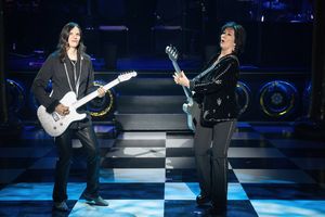 Eve Monsees, Kathy Valentine Photo