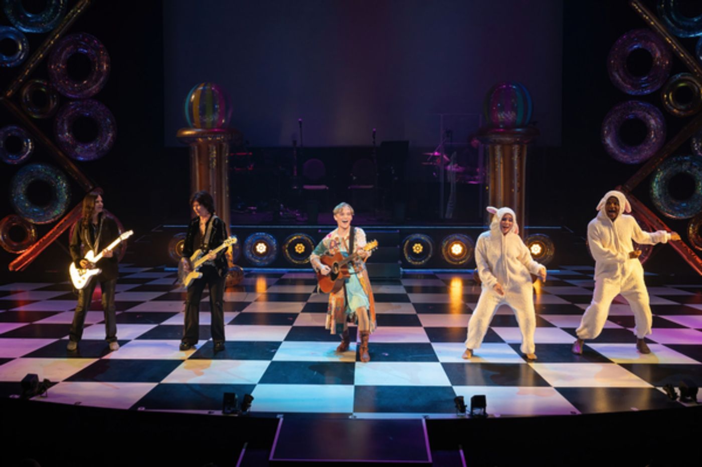 Photos: First Look at HEAD OVER HEELS at ZACH Theatre  Image