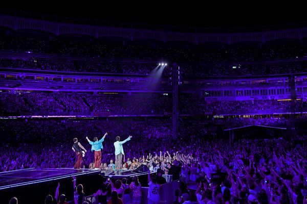 Kevin Jonas, Joe Jonas, and Nick Jonas Photo