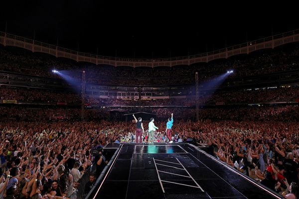 Kevin Jonas, Joe Jonas, and Nick Jonas Photo