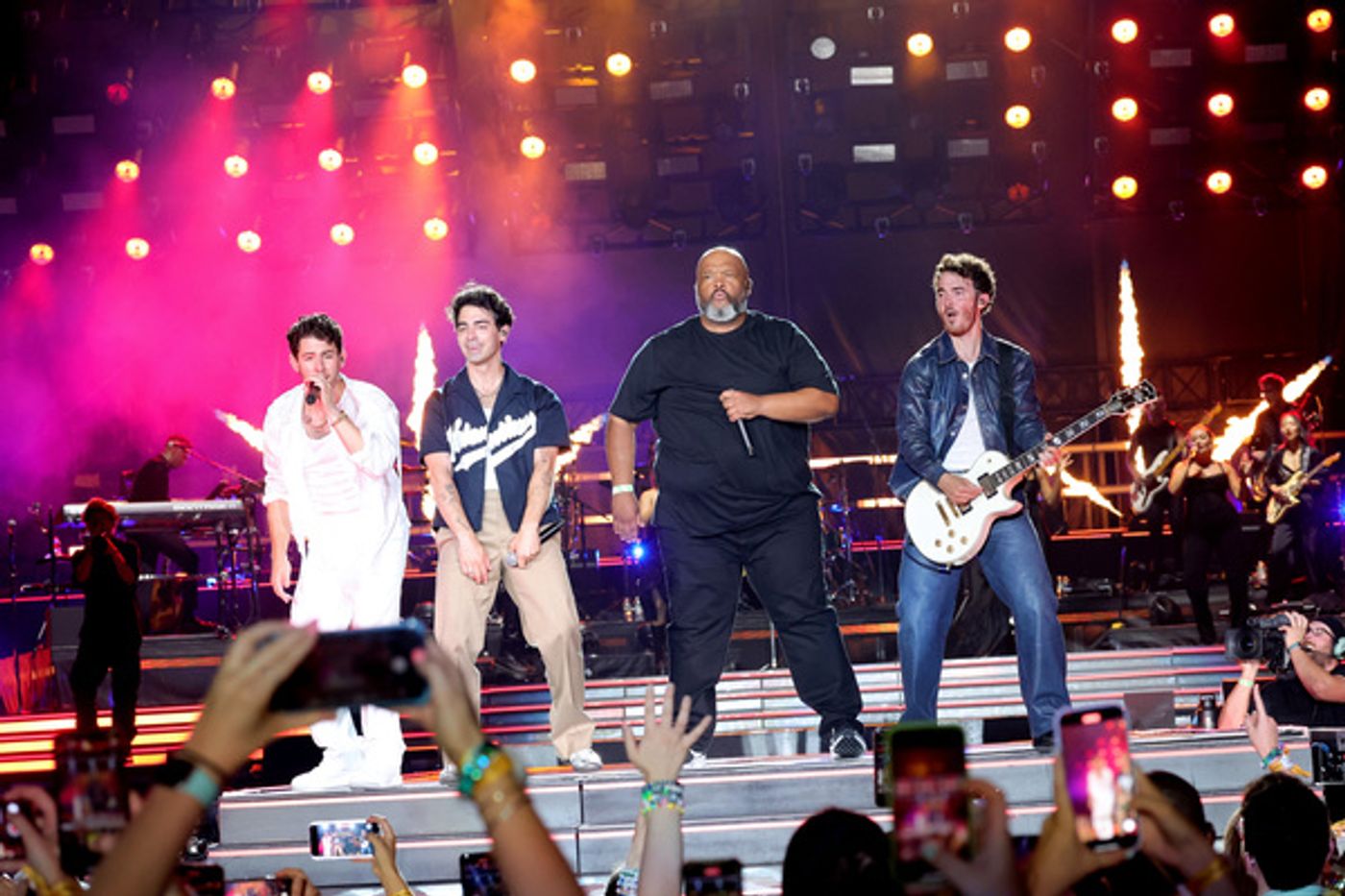 Photos: Jonas Brothers Kick Off 'The Tour' at Yankee Stadium  Image
