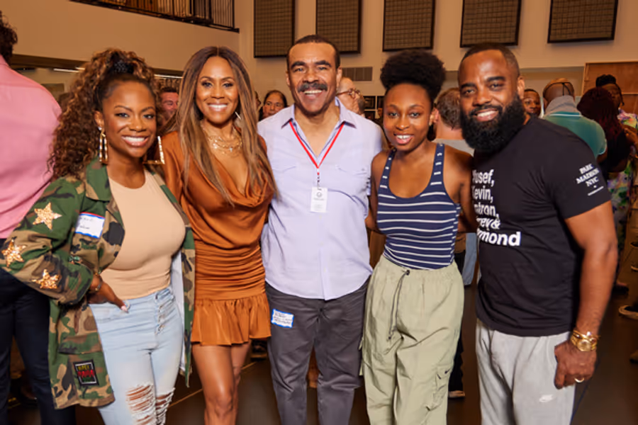 Video: Go Inside the First Day of Rehearsal for THE WIZ Image