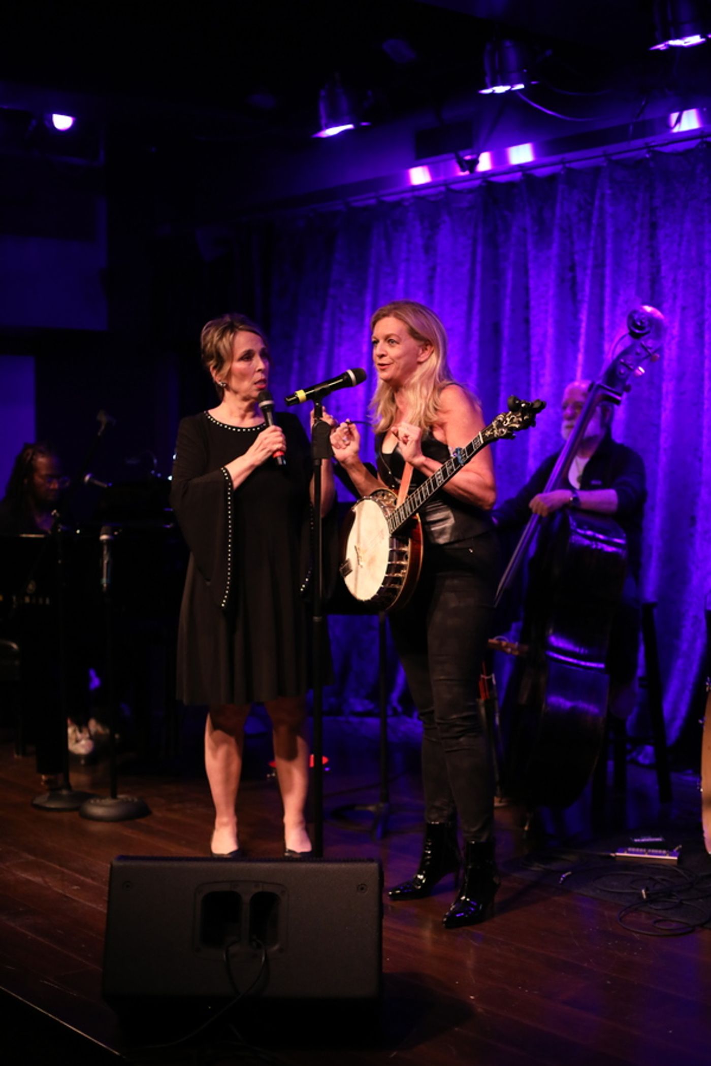 Photos: August 8th THE LINEUP WITH SUSIE MOSHER In A Chris Ruetten Photo Flash  Image