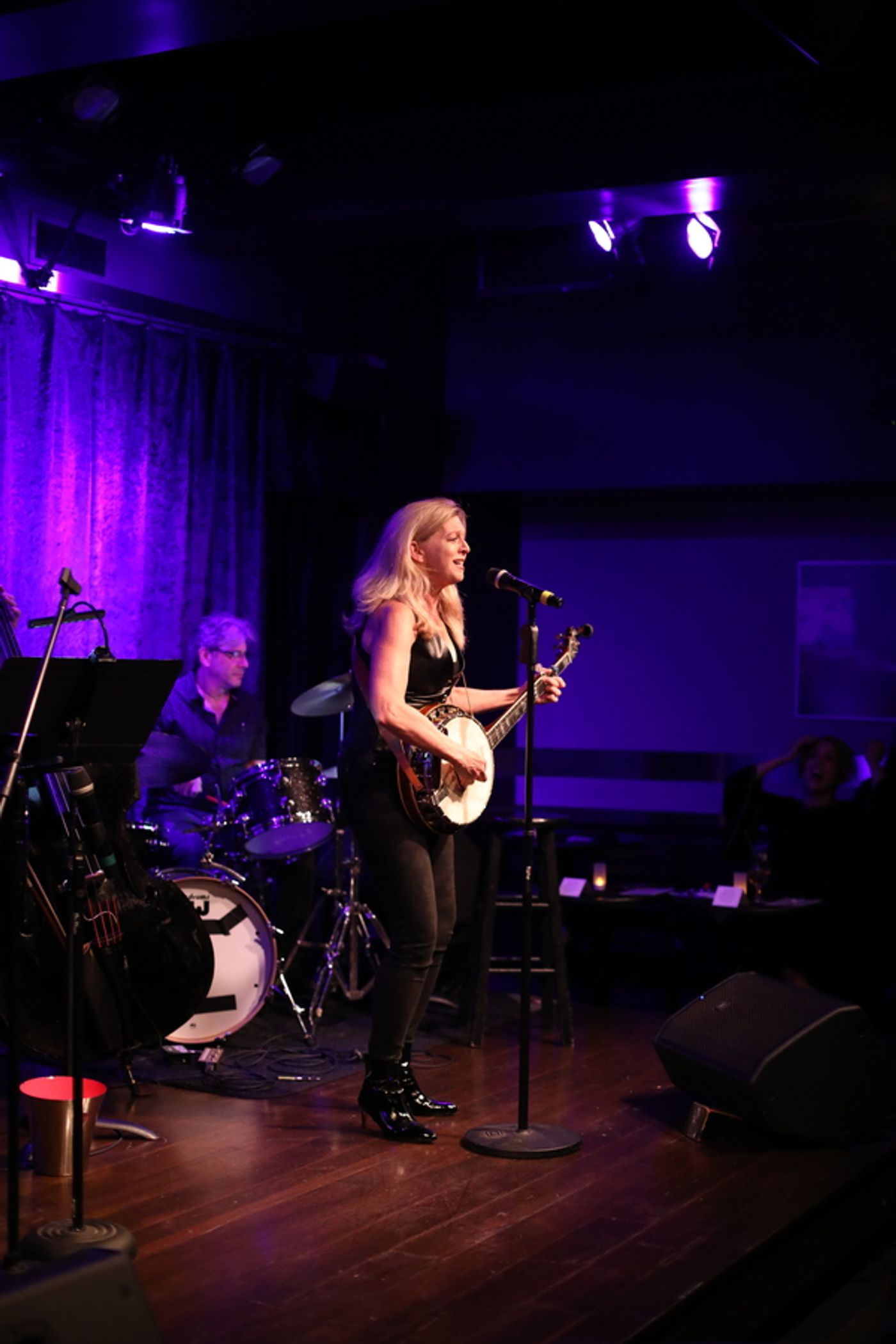 Photos: August 8th THE LINEUP WITH SUSIE MOSHER In A Chris Ruetten Photo Flash  Image