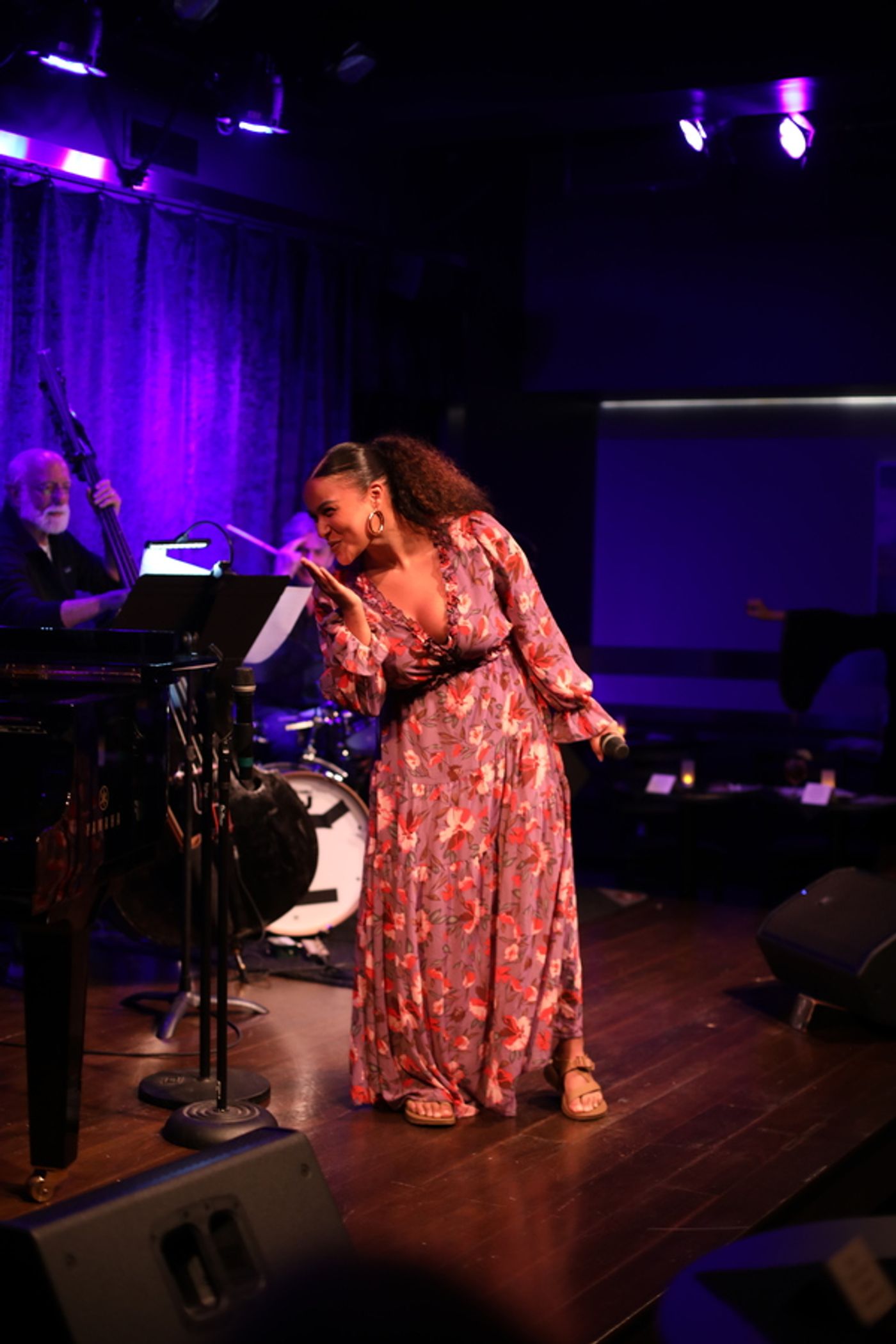 Photos: August 8th THE LINEUP WITH SUSIE MOSHER In A Chris Ruetten Photo Flash  Image