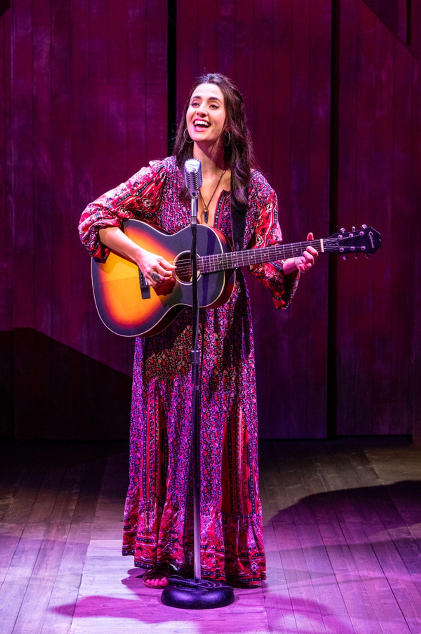 Photos: First Look at Erin Davie & Mark Evans in Signature's THE BRIDGES OF MADISON COUNTY  Image