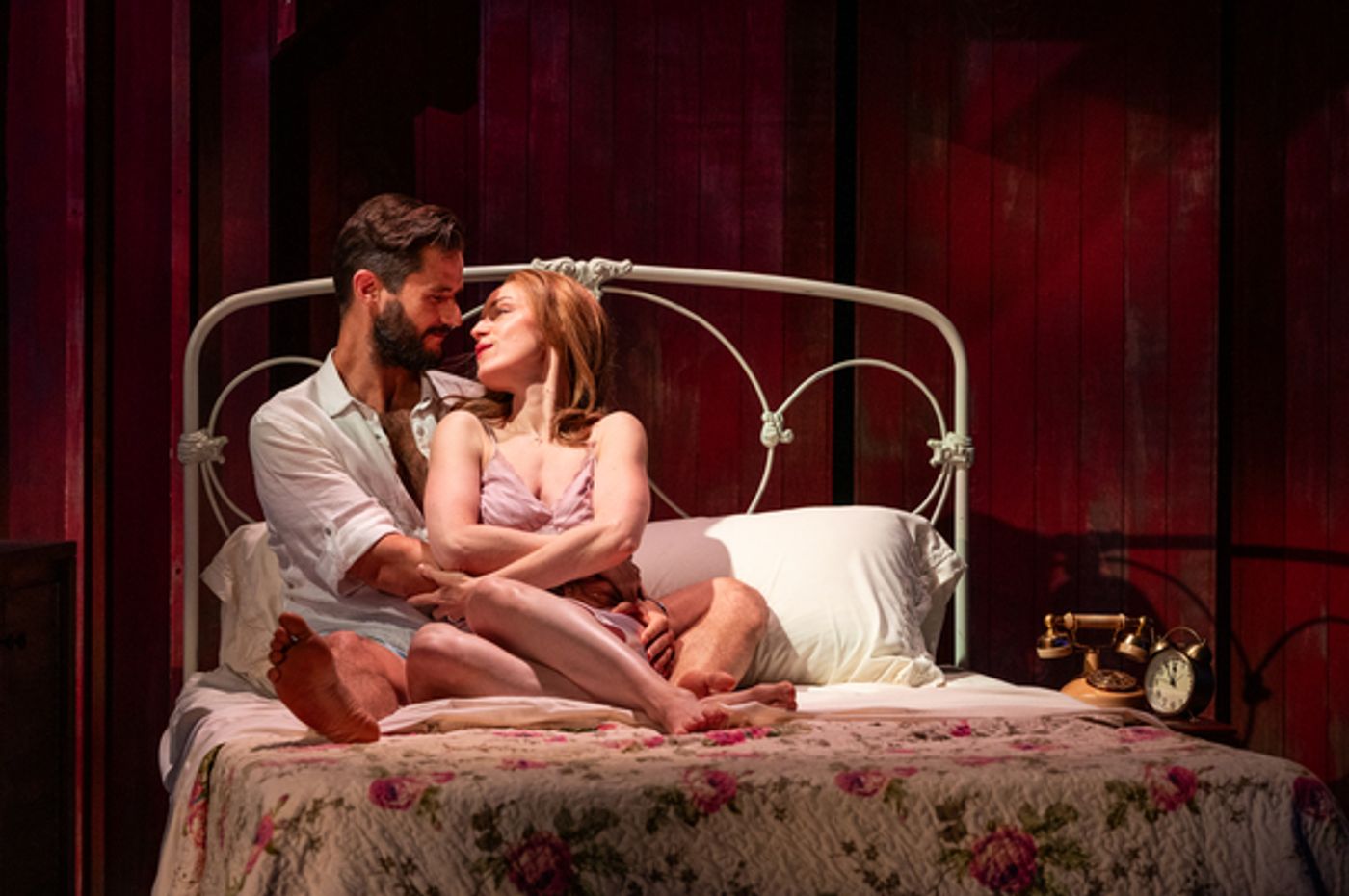 Photos: First Look at Erin Davie & Mark Evans in Signature's THE BRIDGES OF MADISON COUNTY  Image