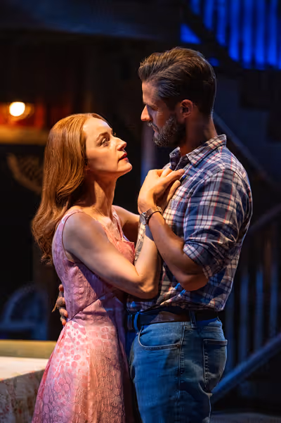  Erin Davie and Mark Evans  Photo