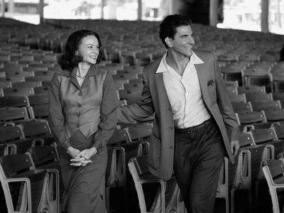 Carey Mulligan as Felicia Montealegre and Bradley Cooper as Leonard Bernstein (Direct Photo