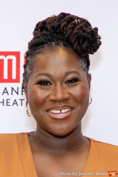 Zenzi Williams Photo
