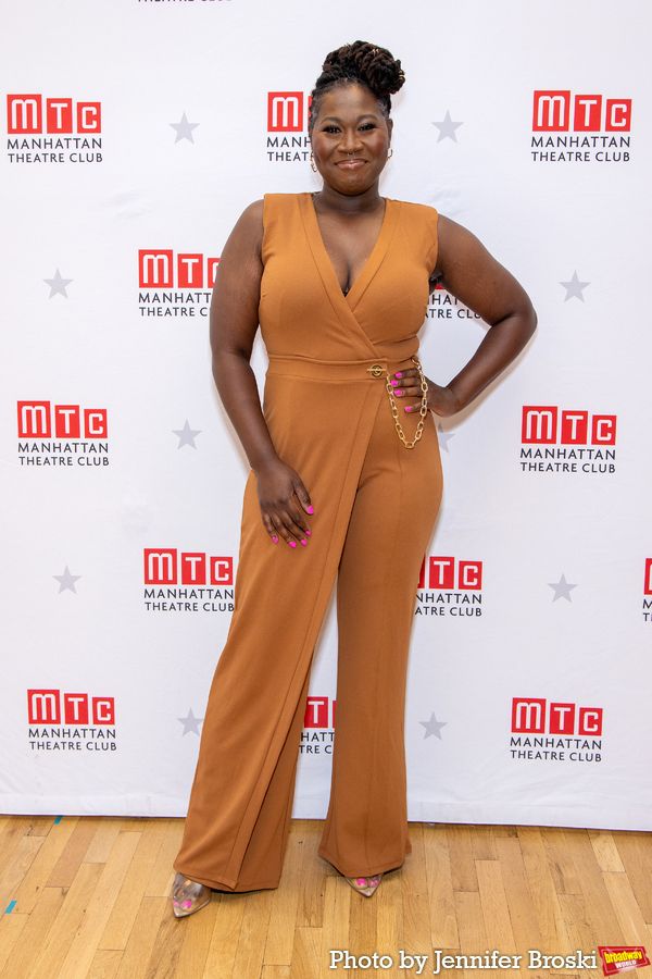 Zenzi Williams Photo