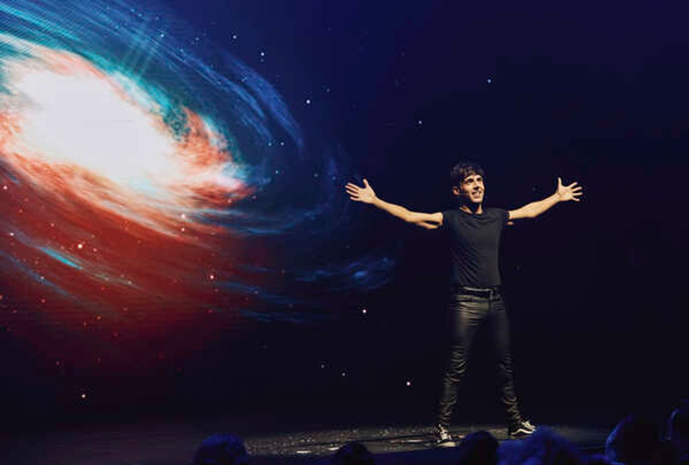 Photos: First Look at EL MAGO POP on Broadway, Opening Tonight!  Image