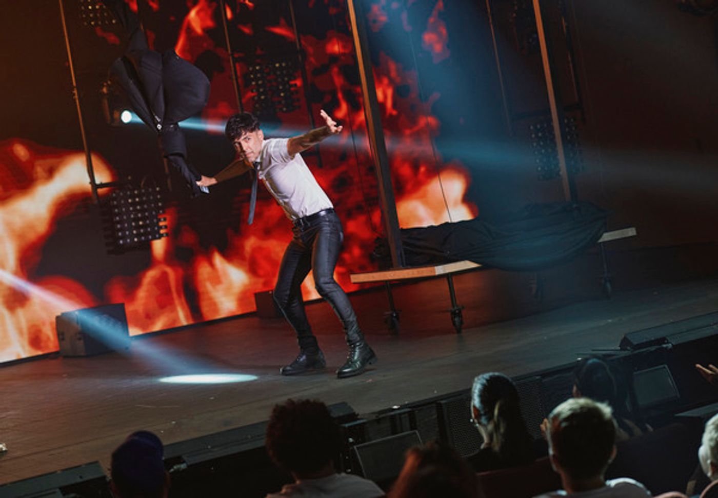 Photos: First Look at EL MAGO POP on Broadway, Opening Tonight!  Image