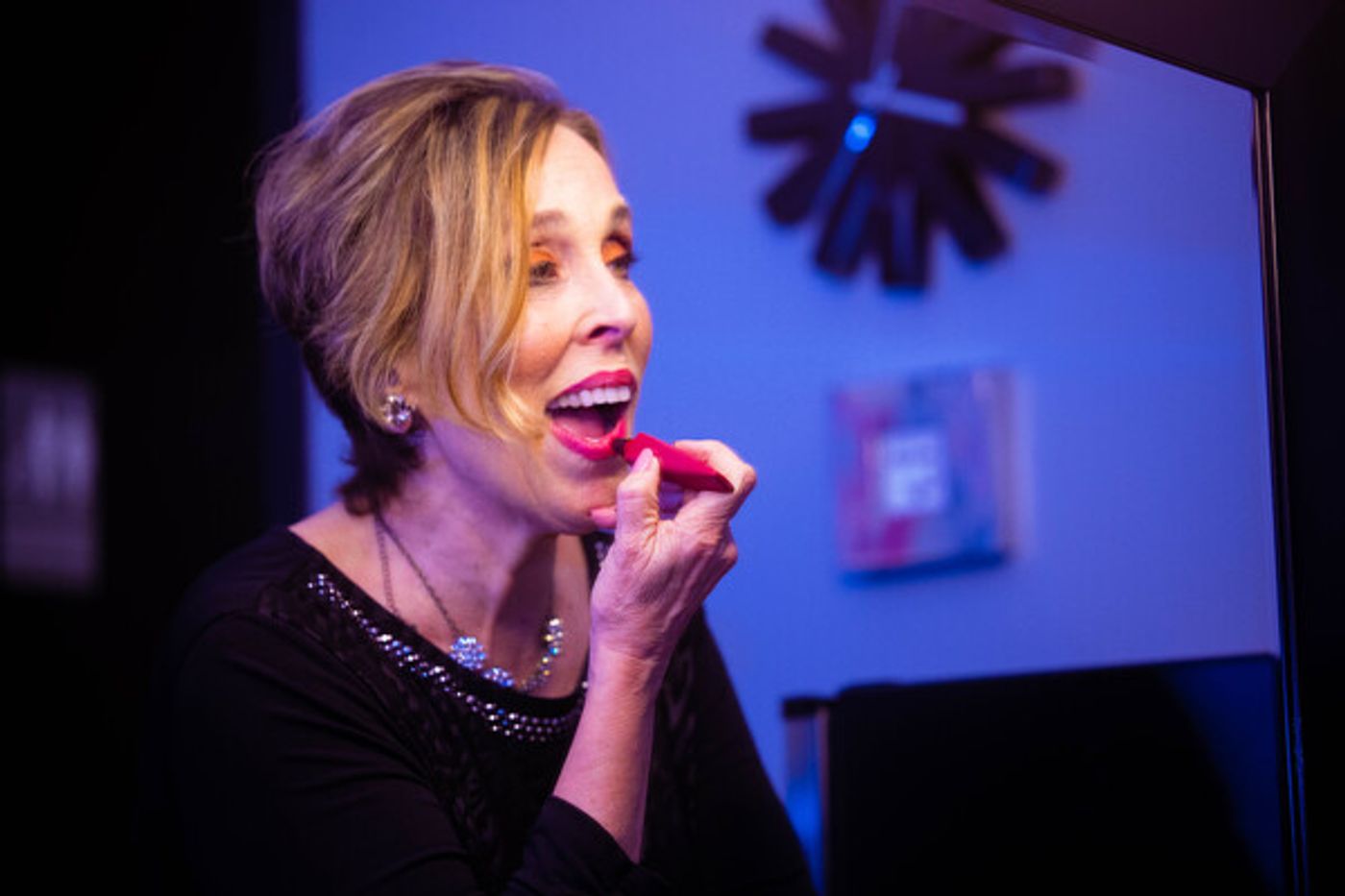 Photos: August 15th Performance Of THE LINEUP WITH SUSIE MOSHER As Photographed By Matt Baker Photos: August 15th Performance Of THE LINEUP WITH SUSIE MOSHER As Photographed By Matt Baker Image