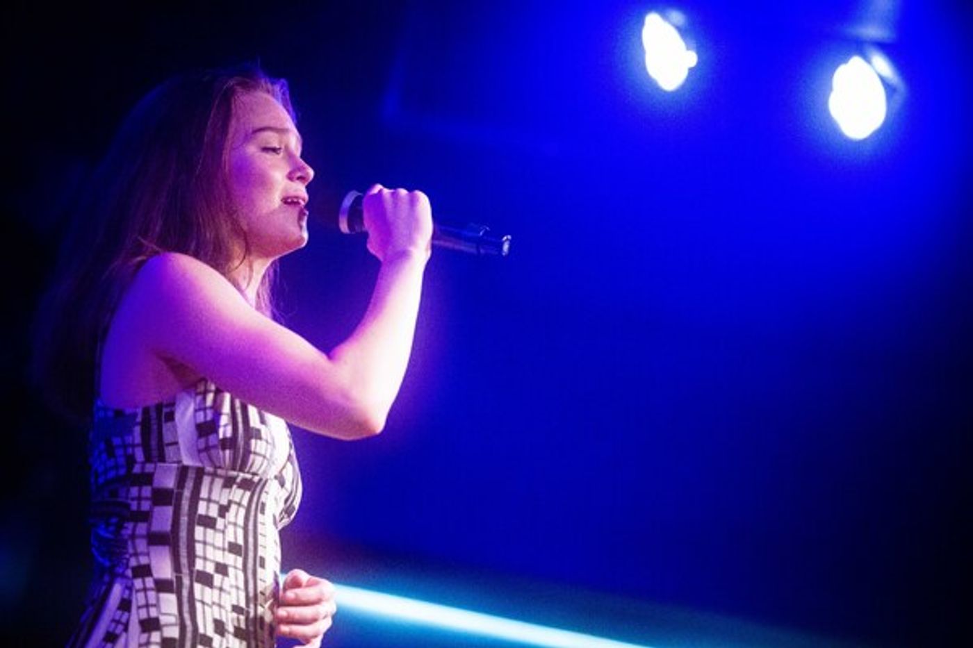 Photos: August 15th Performance Of THE LINEUP WITH SUSIE MOSHER As Photographed By Matt Baker Photos: August 15th Performance Of THE LINEUP WITH SUSIE MOSHER As Photographed By Matt Baker Image