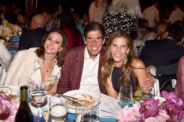 Lisa Fayne Cohen, Marty Geller and Lauren Geller  Photo