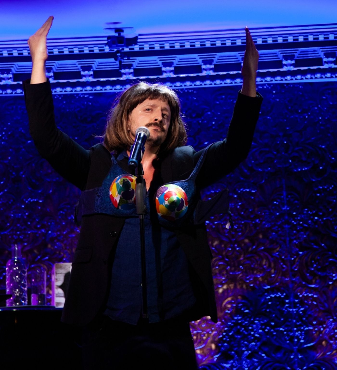 Photos: Jonathan Hoover Debut SECOND-RATE SOMEBODY Packs 54 Below With Cheering Throng  Image