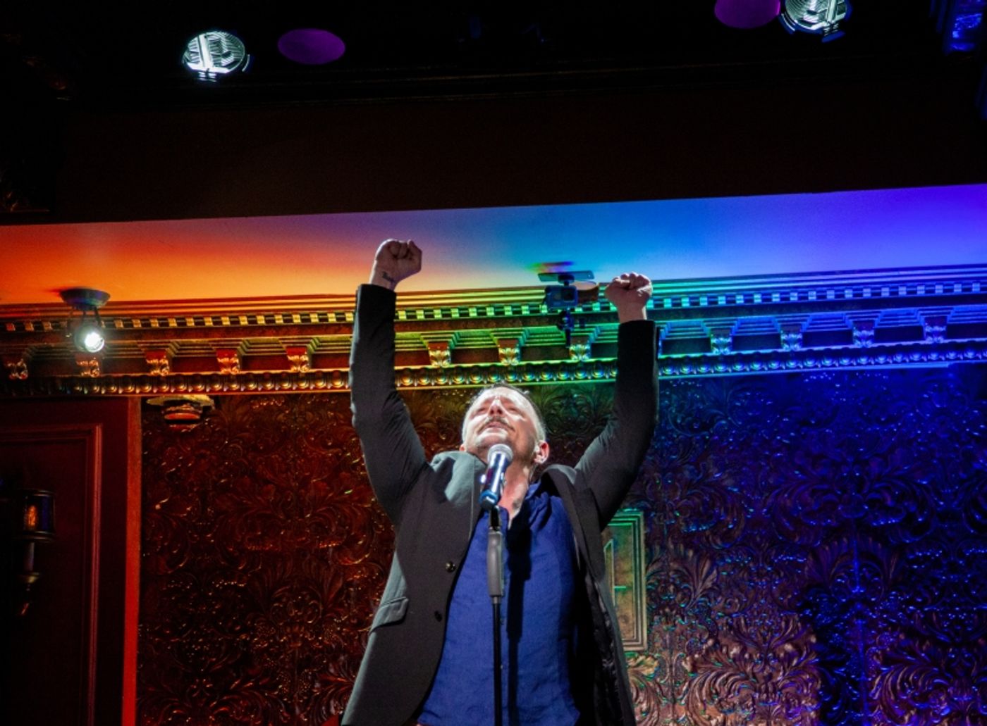 Photos: Jonathan Hoover Debut SECOND-RATE SOMEBODY Packs 54 Below With Cheering Throng  Image