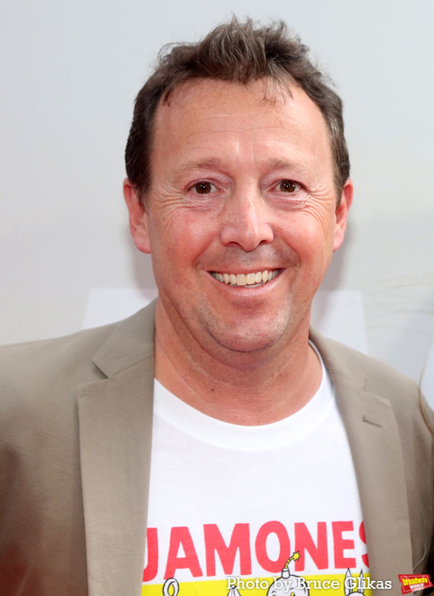 Photos: On the Red Carpet at Opening Night of EL MAGO POP  Image