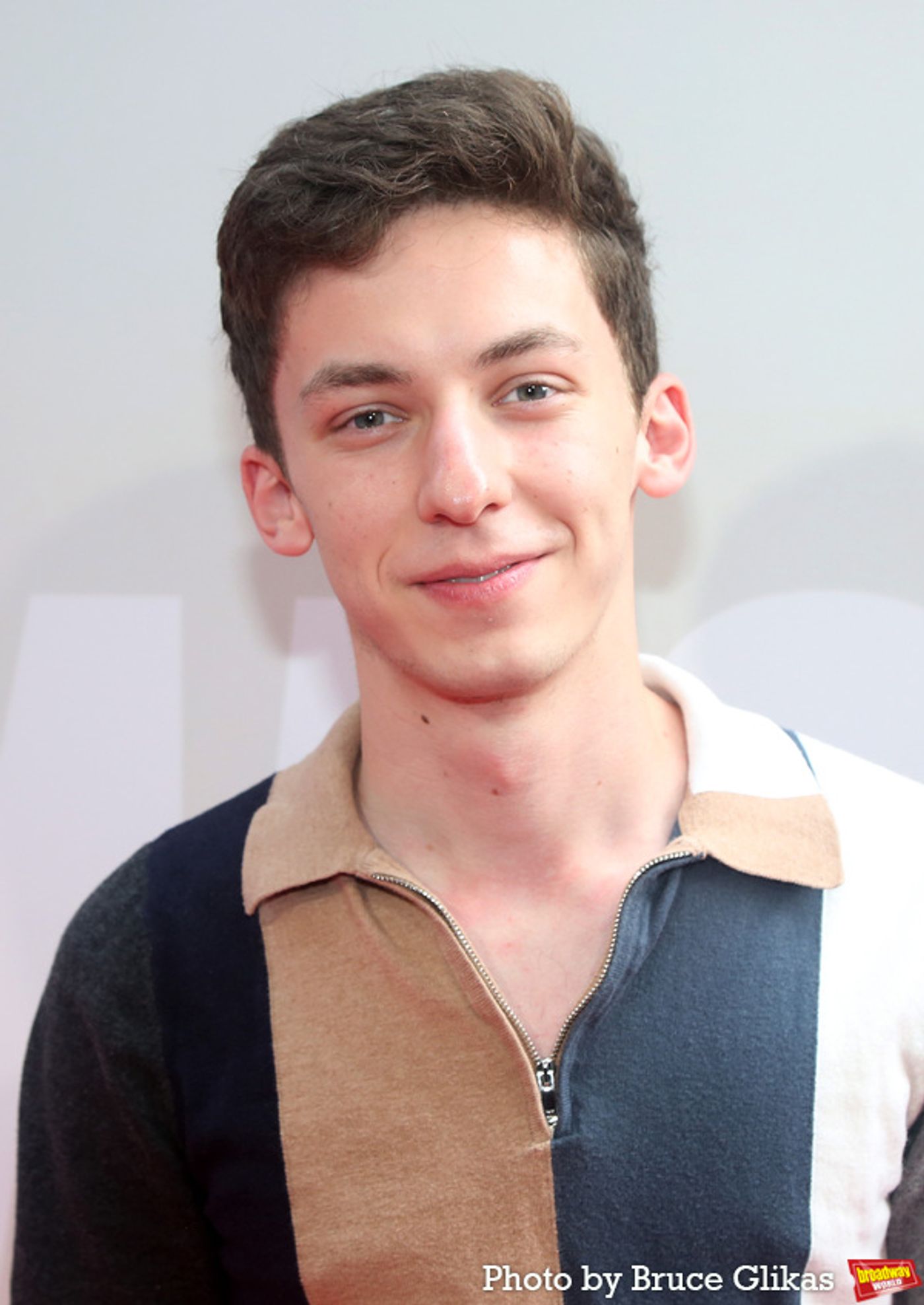 Photos: On the Red Carpet at Opening Night of EL MAGO POP  Image