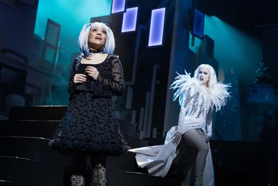 Frances Mayli McCann, Aimie Atkinson Photo