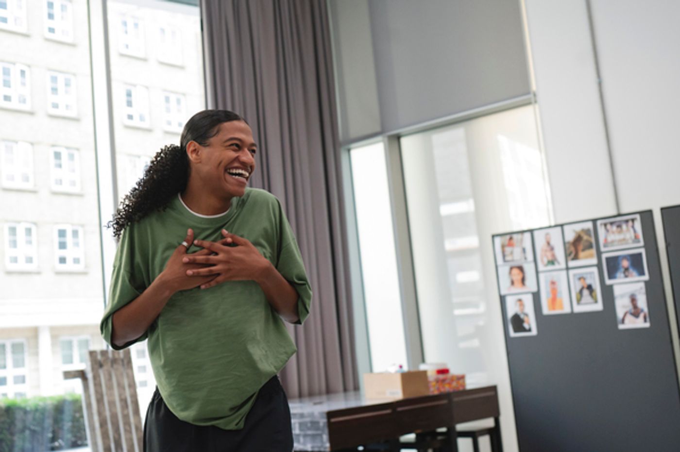 Photos: Inside Rehearsal For the UK and Ireland Tour of EVERYBODY'S TALKING ABOUT JAMIE  Image