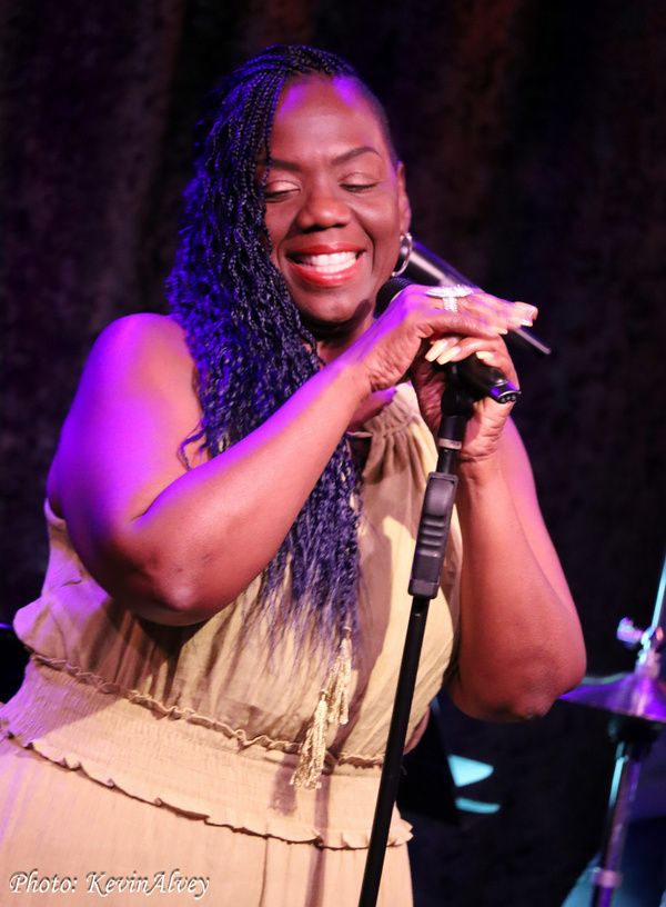 Photos: JIM CARUSO'S CAST PARTY Continues To Bring Impromptu Showbiz To Birdland!  Image
