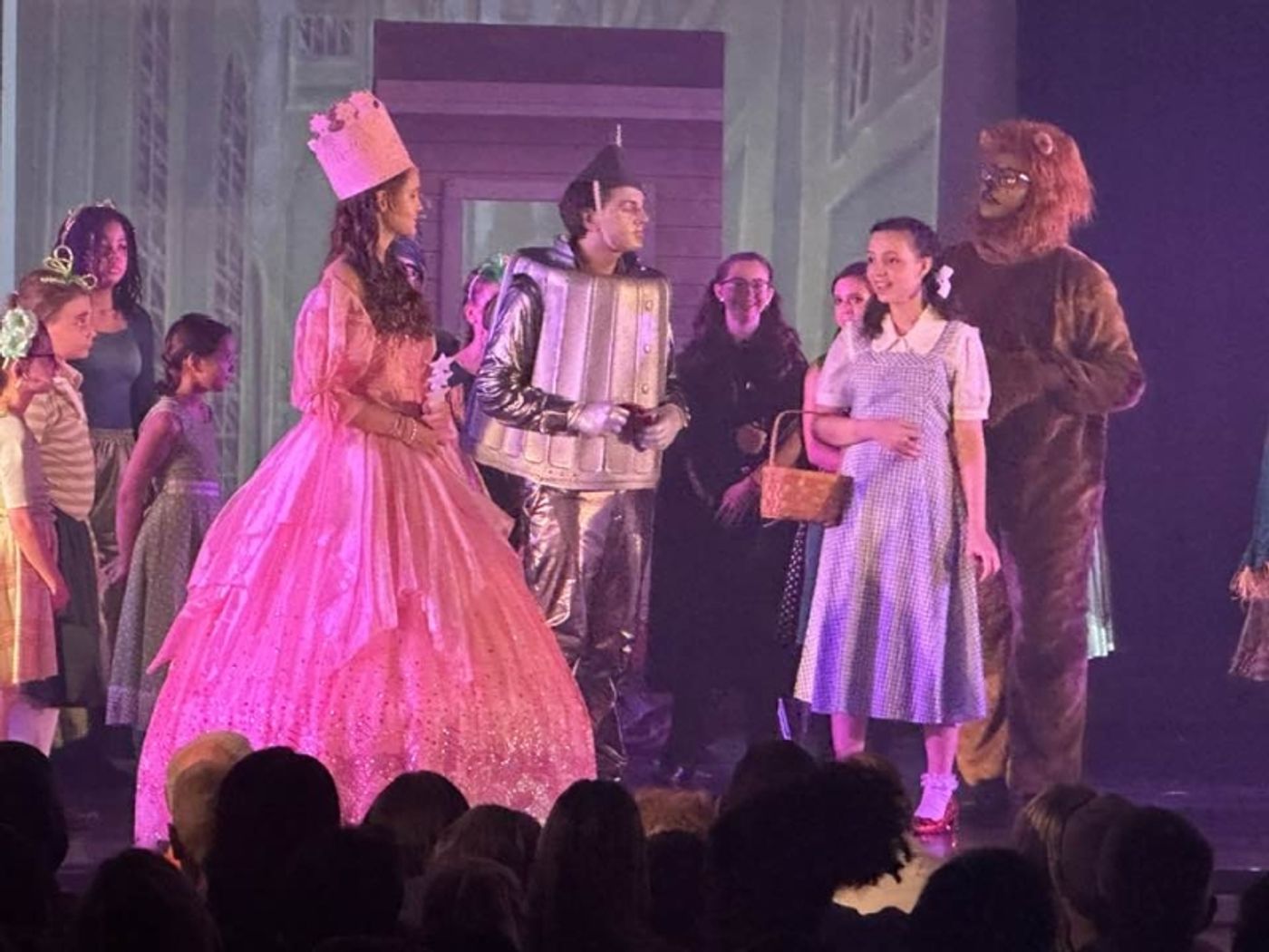 Review: THE WIZARD OF OZ at Moorestown Theater Company  Image