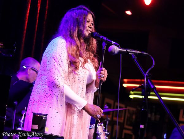 Photos: Wendy Moten Makes Triumphant Return to Birdland  Image
