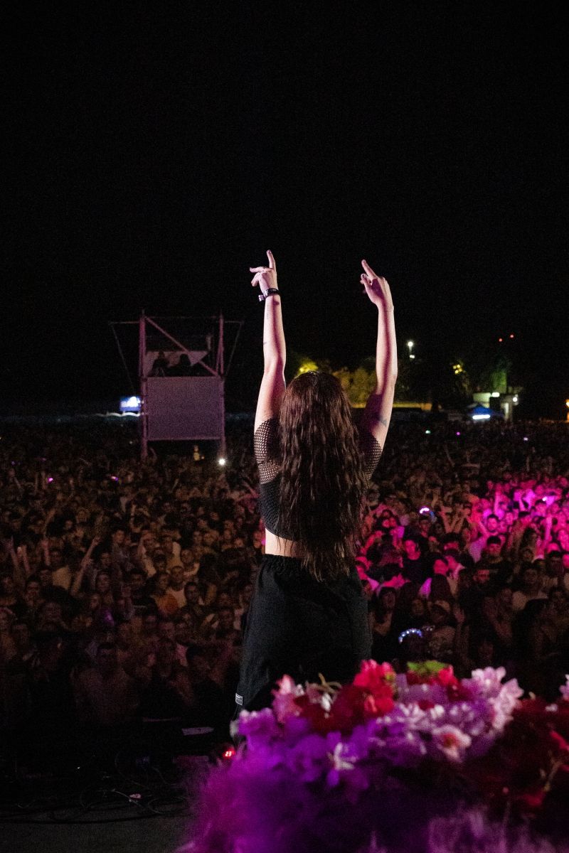 Review: PILAR IANNOPOLLO, THE BALANCE BETWEEN BEING A PROFESSIONAL DANCER AND DIRECTOR ON THE RISE  Image