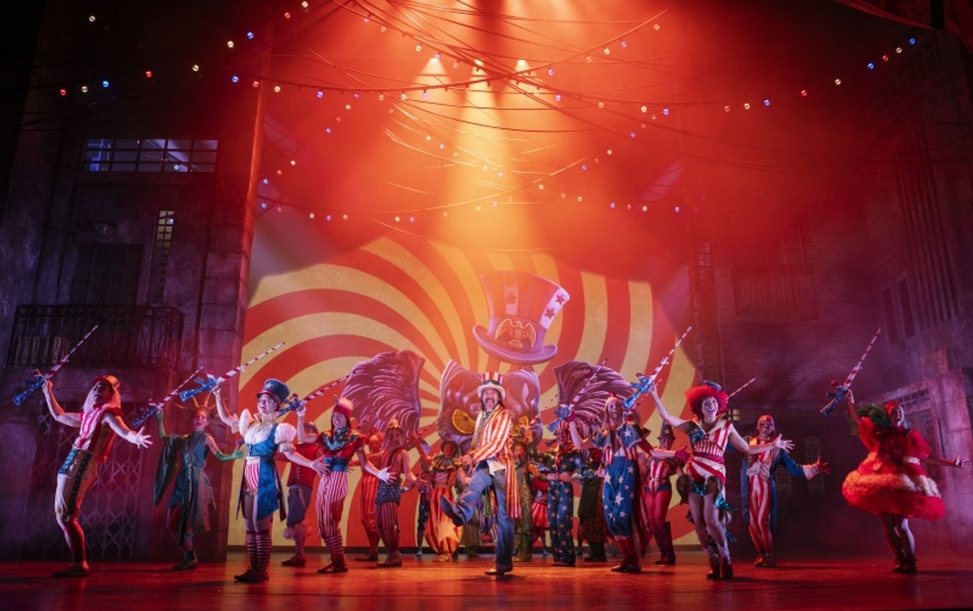 Review: MISS SAIGON at Folketeatret Review: MISS SAIGON at Folketeatret Image