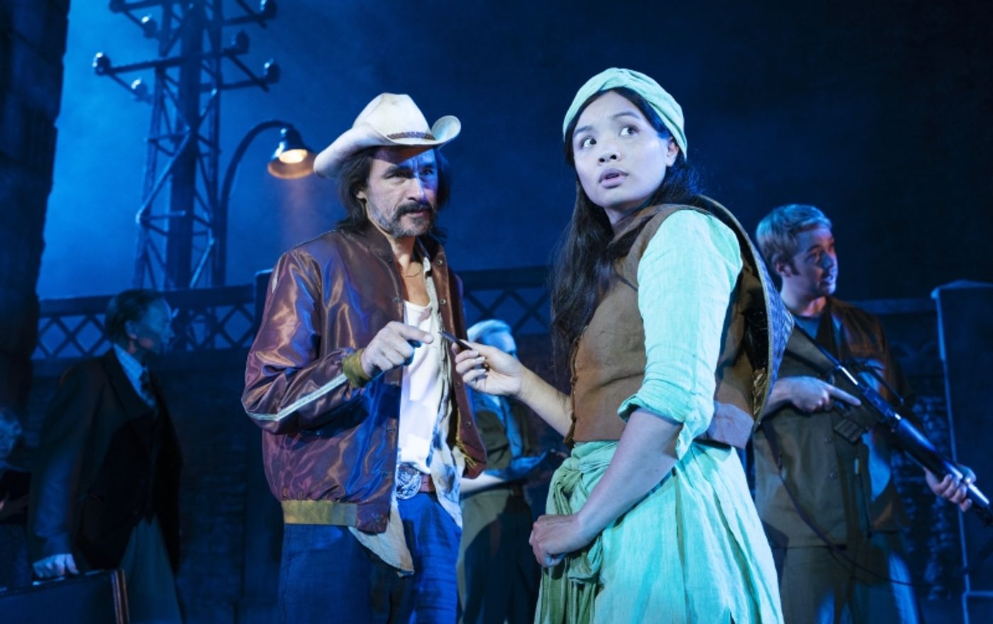 Review: MISS SAIGON at Folketeatret Review: MISS SAIGON at Folketeatret Image