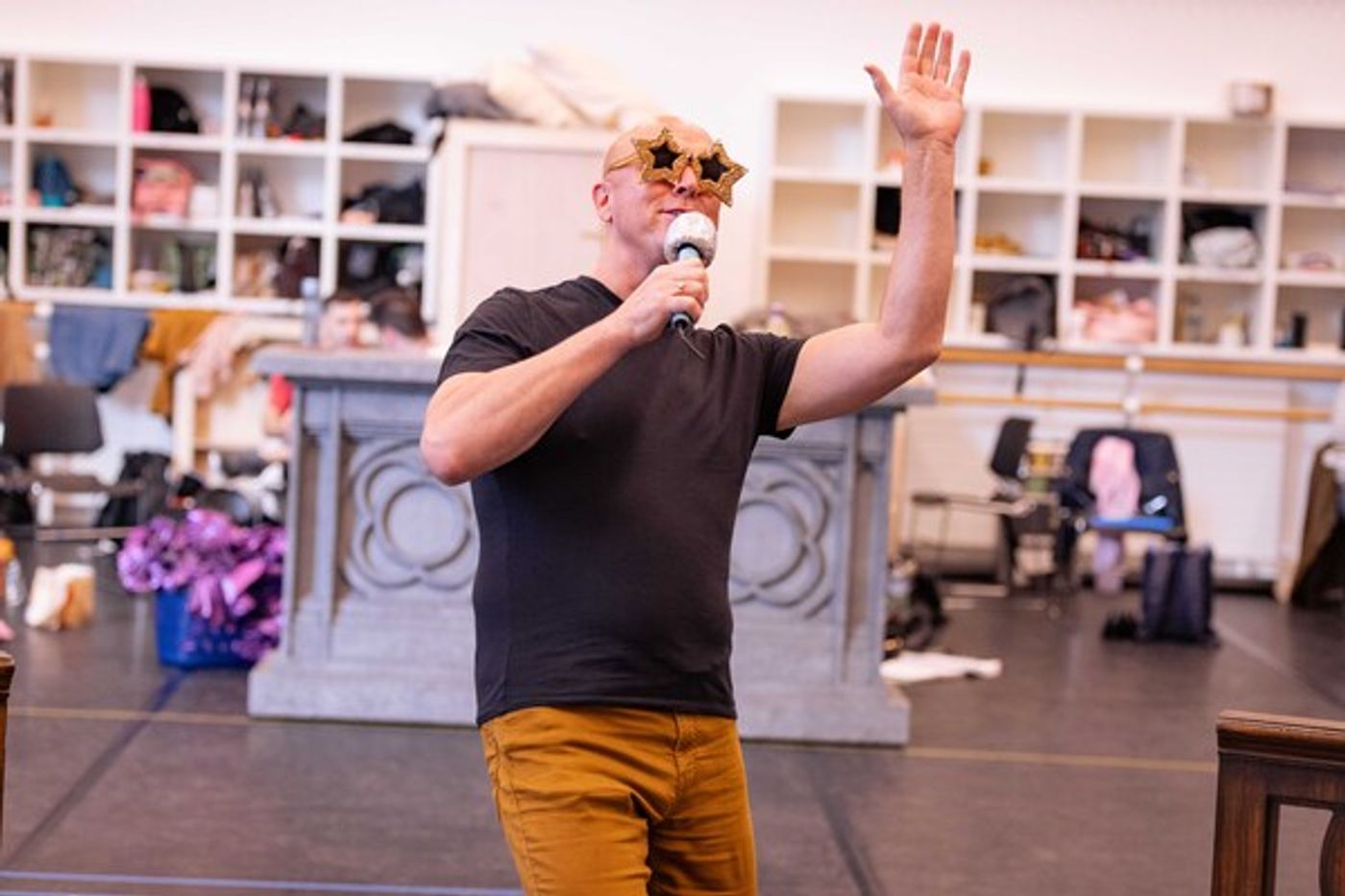 Photos: Inside Rehearsal For the UK and Ireland Tour of SISTER ACT THE MUSICAL  Image