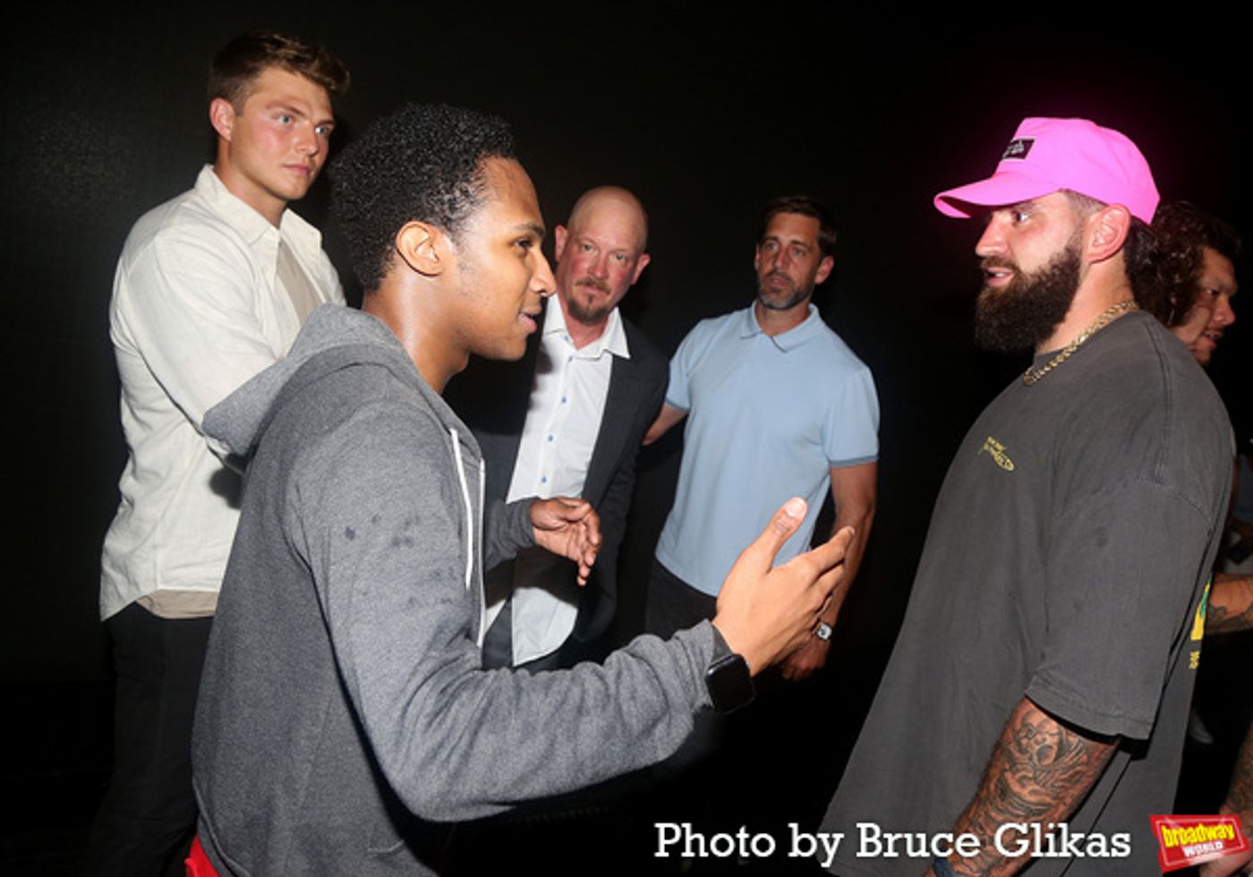 Photos: Aaron Rodgers & The New York Jets Visit MJ for HARD KNOCKS Finale Photos: Aaron Rodgers & The New York Jets Visit MJ for HARD KNOCKS Finale Image