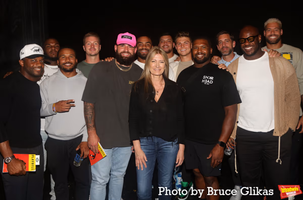 NY Jets John Franklin-Myers, CJ Uzomah, Timothy Boyle, Aaron Rodgers, Zach Wilson, Chris Glaser, Solomon Thomas, Quinton Jefferson, Michael Carter II, Randall Cobb, Tyler Conklin, Tanzel Smart with Producer Lia Vollack at Photos: Aaron Rodgers & The New York Jets Visit MJ for HARD KNOCKS Finale