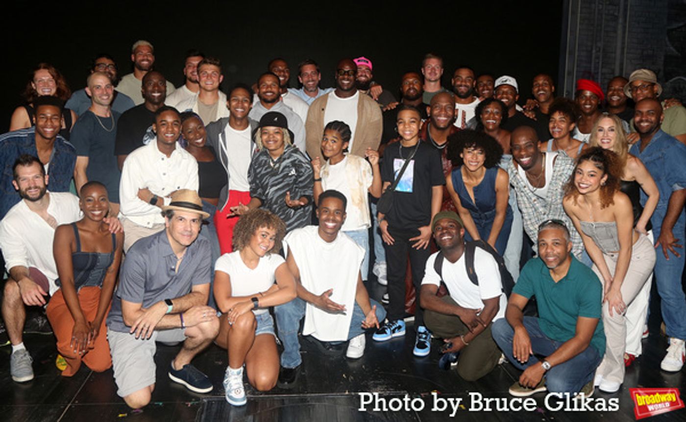 Photos: Aaron Rodgers & The New York Jets Visit MJ for HARD KNOCKS Finale Photos: Aaron Rodgers & The New York Jets Visit MJ for HARD KNOCKS Finale Image