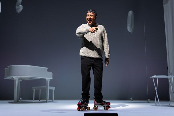 Nick Mohammed  Photo