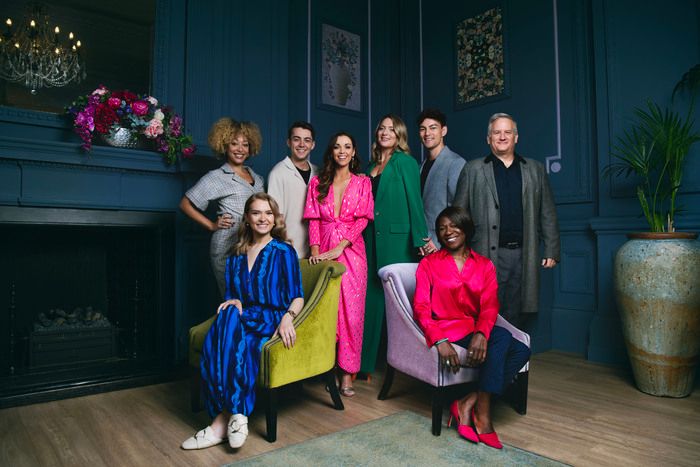Photos/Video: Meet the New Cast of the UK Tour of WICKED — photo 1 of 10
